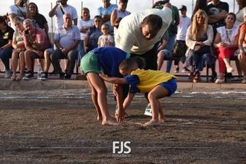Luchada canaria y espectáculo de Maestro Florido en Lomo Magullo/Francisco Javier Santana.